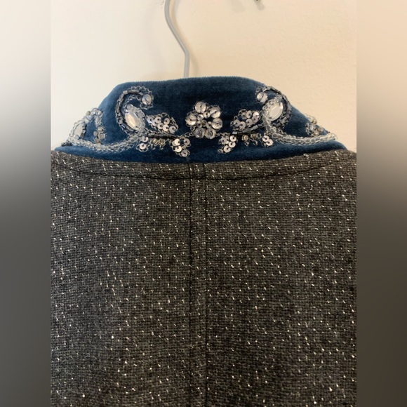 Spanner women’s blazer/jacket in size US small, blue with beaded collar - Picture 3 of 7